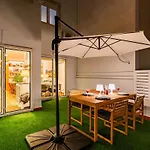 Апартаменты @sholubi - Charming, Quiet & Cozy! *