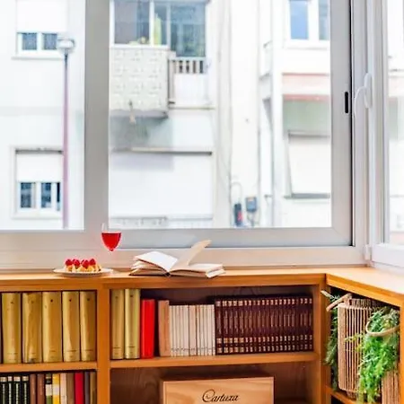 @sholubi - Charming, Quiet & Cozy! Apartment