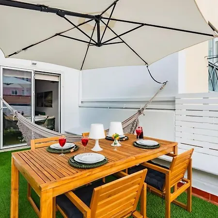 Daire @sholubi - Charming, Quiet & Cozy!