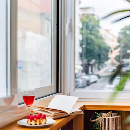 @sholubi - Charming, Quiet & Cozy! *