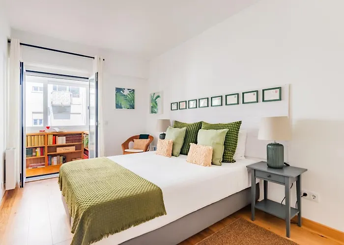 @sholubi - Charming, Quiet & Cozy!